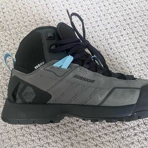 NEW Black Diamond WP Approach Boots, Ws 7.5